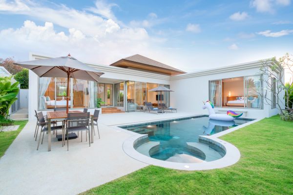 Cost of Concrete Pool Deck Installation in Fairfax